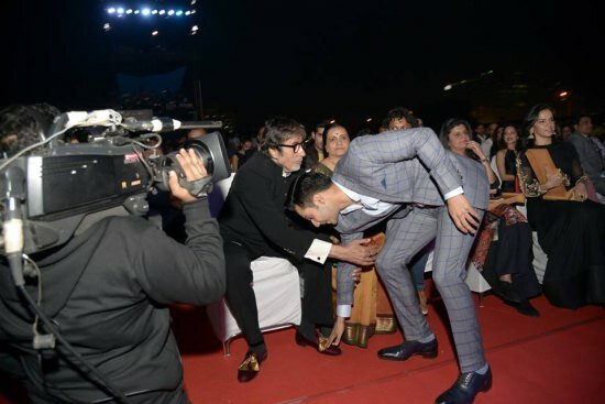 Big Star Entertainment Awards: Deepika Padukone-Amitabh Bachchan scoops double awards for Piku Dilwale actor Varun Dhawan seeks Amitabh Bachchan's blessings